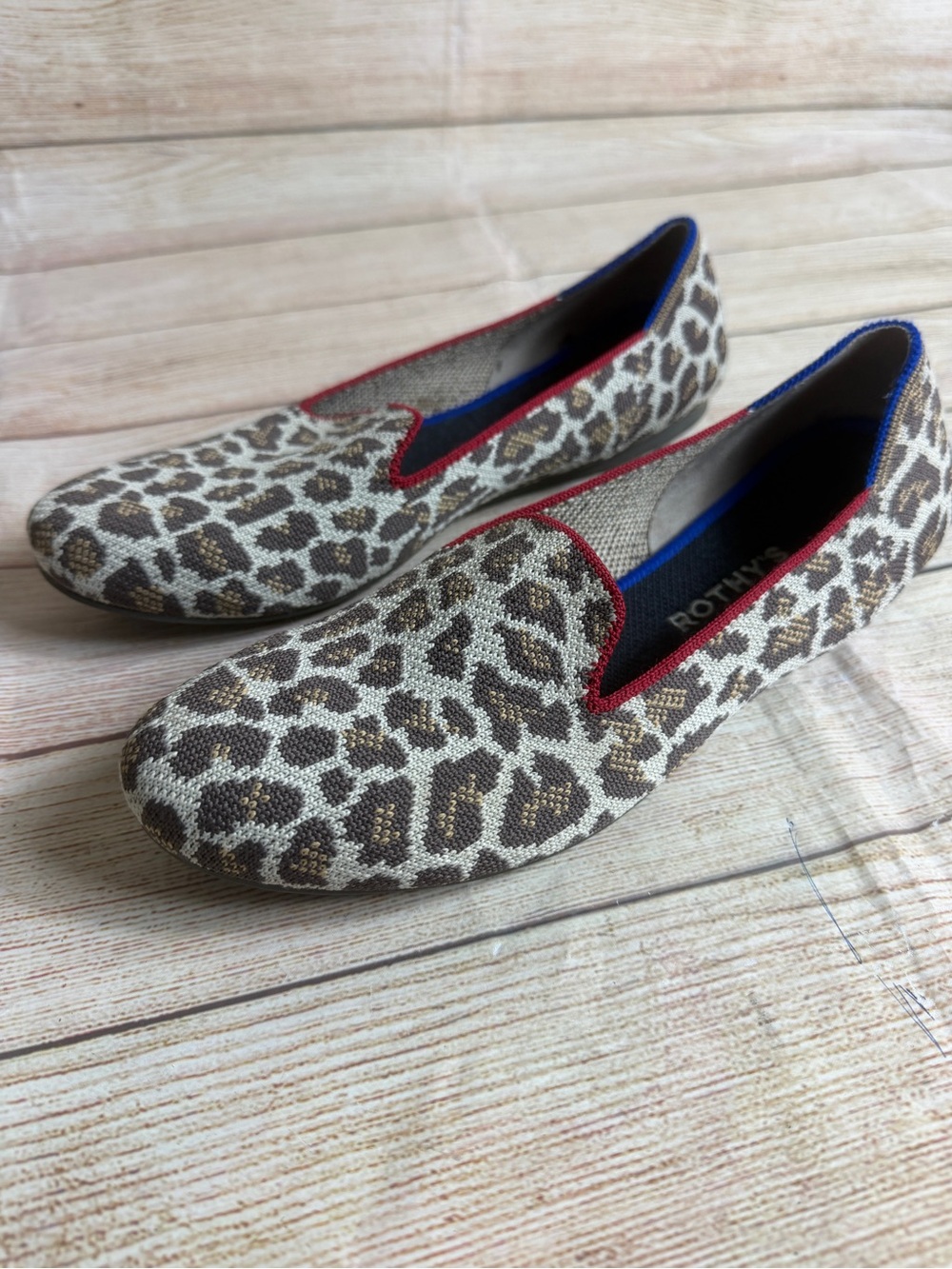 Rothy's The Loafer shoes feature a distinctive mocha spot leopard. Size 9